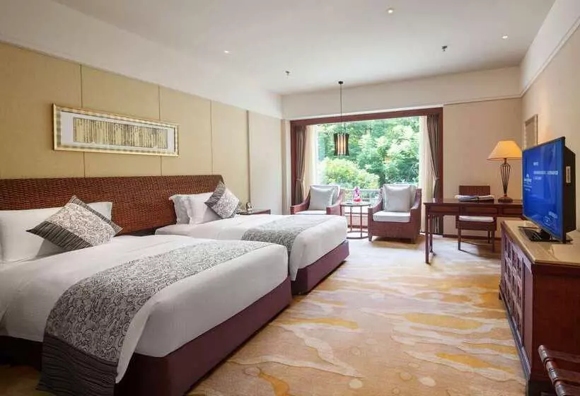 Отель Howard Johnson Conference Resort Chengdu