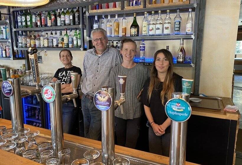 Отель Lodge Inn