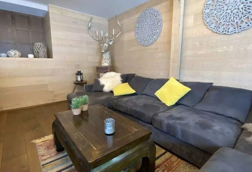 Отель Lodge Inn