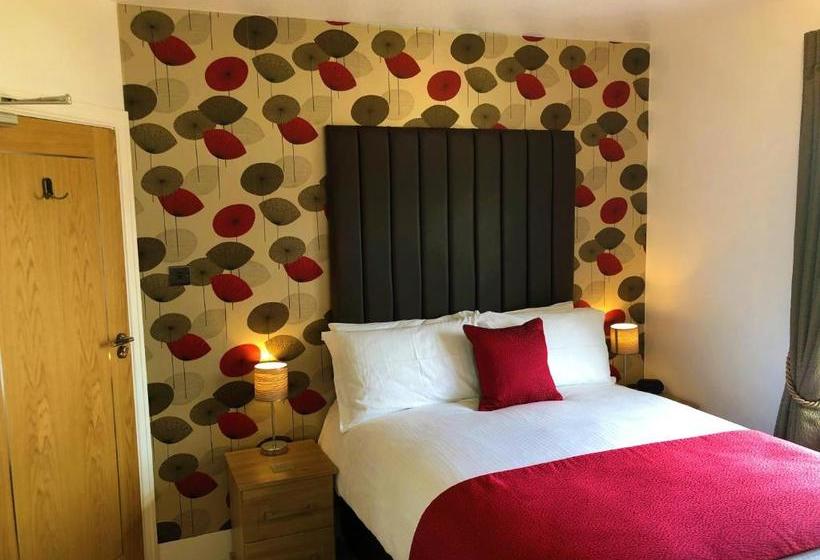 בית מלון כפרי Marine Court  Adults Only