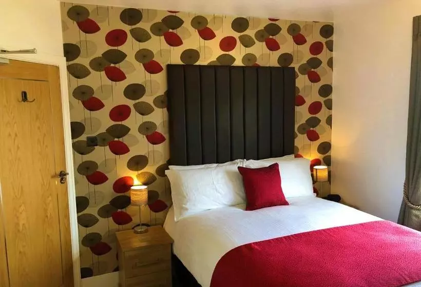 Отель Marine Court Adults Only