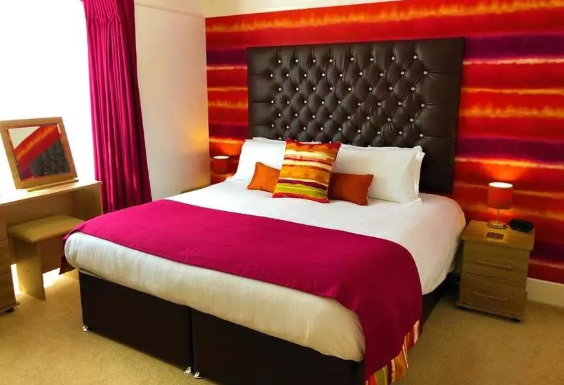 Отель Marine Court Adults Only