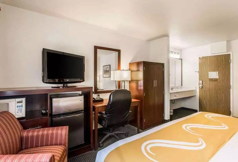 Отель Quality Inn Belgrade  Bozeman Yellowstone Airport