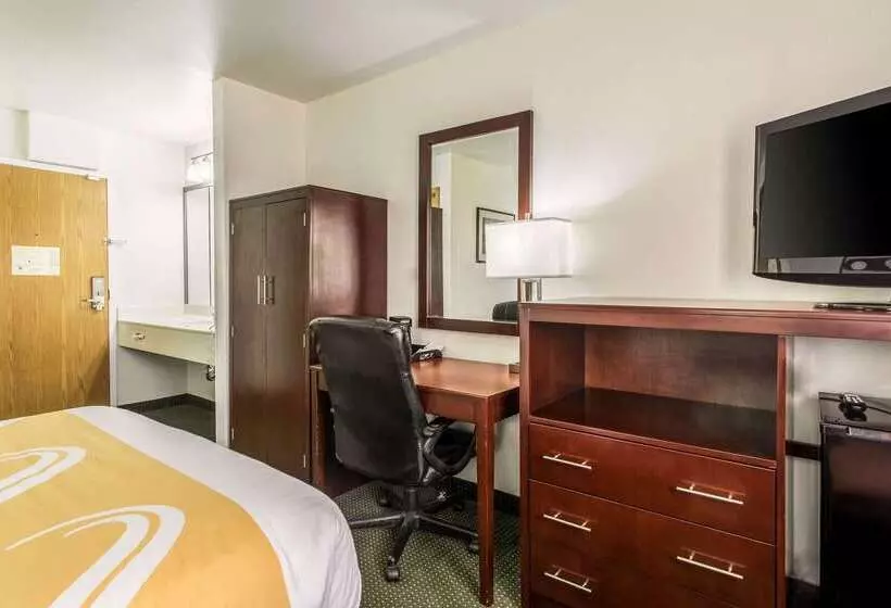 Отель Quality Inn Belgrade  Bozeman Yellowstone Airport
