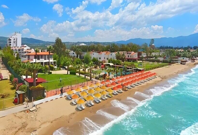 בית מלון כפרי Sentinus Beach