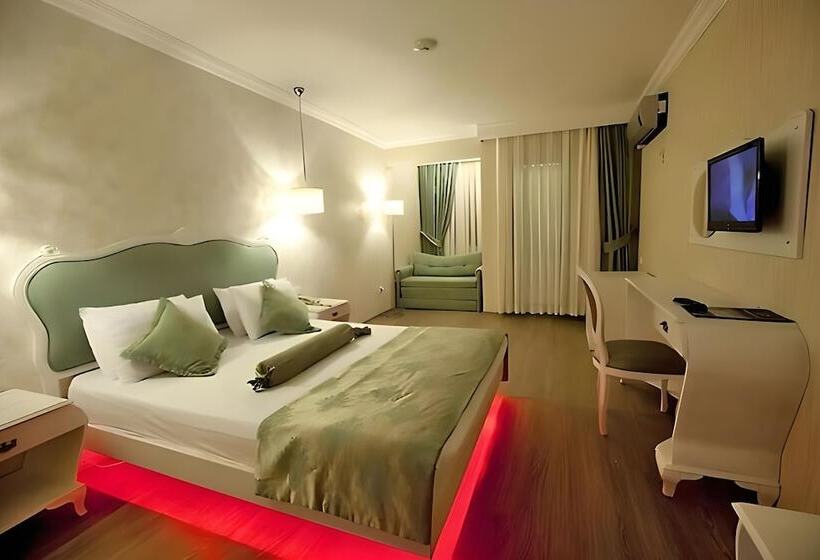 בית מלון כפרי Sentinus Beach