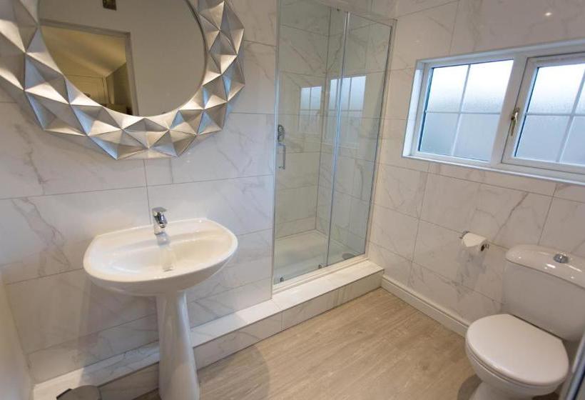 Хостел The Dog In Over Peover