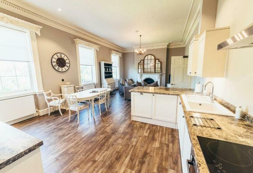 Birchover Bridgford Hall