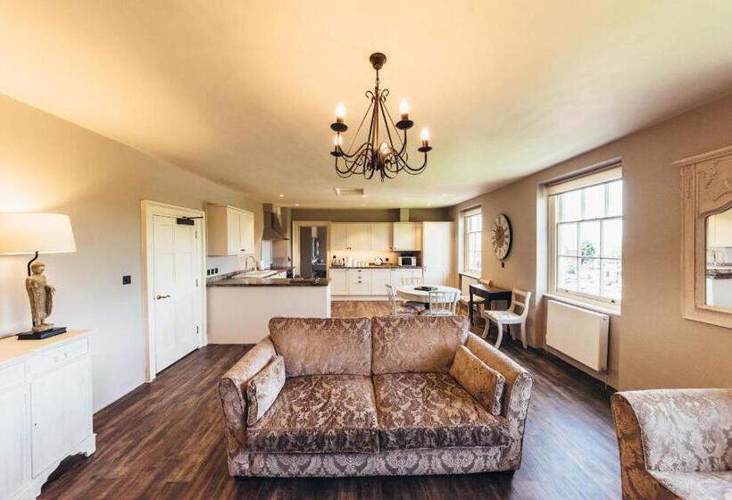 Birchover Bridgford Hall