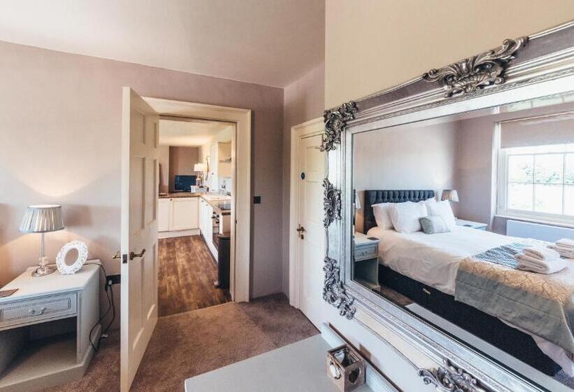 Birchover Bridgford Hall