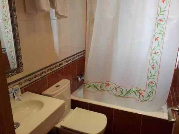 ペンション Hostal Rosi