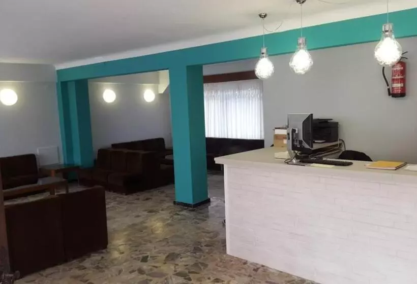 ペンション Hostal Rosi