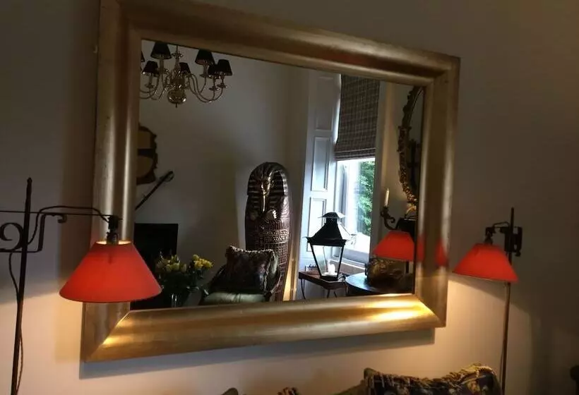 تختخواب و صبحانه Martin S Guesthouse