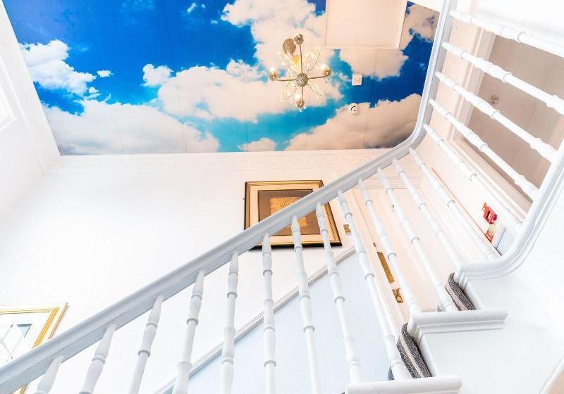 여관 Otto Craven & Spa