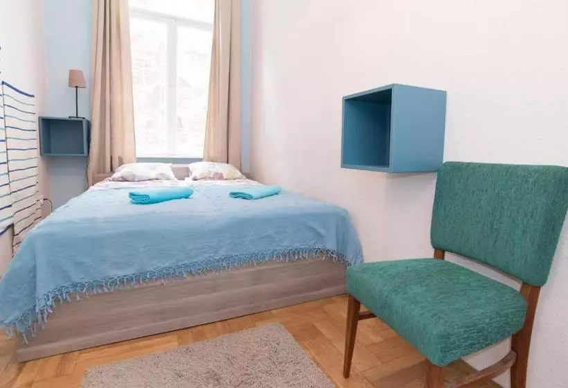 Gästgiveri Downtown Oasis Private Rooms