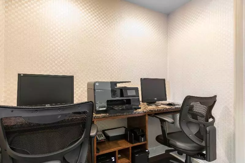 Holiday Inn Express Hotel & Suites Cullman By Ihg