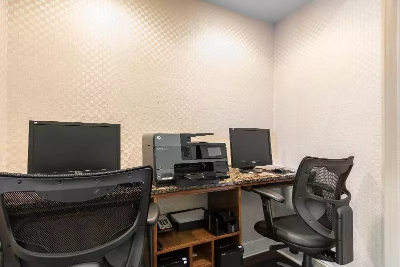 Holiday Inn Express Hotel & Suites Cullman By Ihg