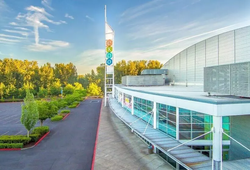 Holiday Inn Express Hotel & Suites Portland Northwest Downtown, An Ihg