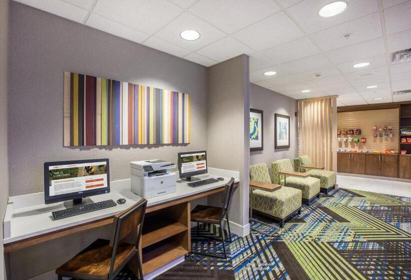 فندق Holiday Inn Express Hastings, An Ihg