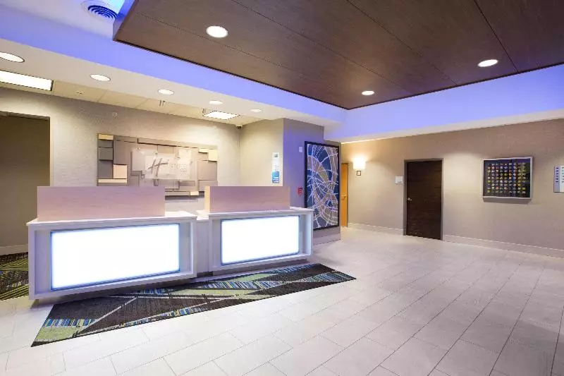 فندق Holiday Inn Express Hastings, An Ihg