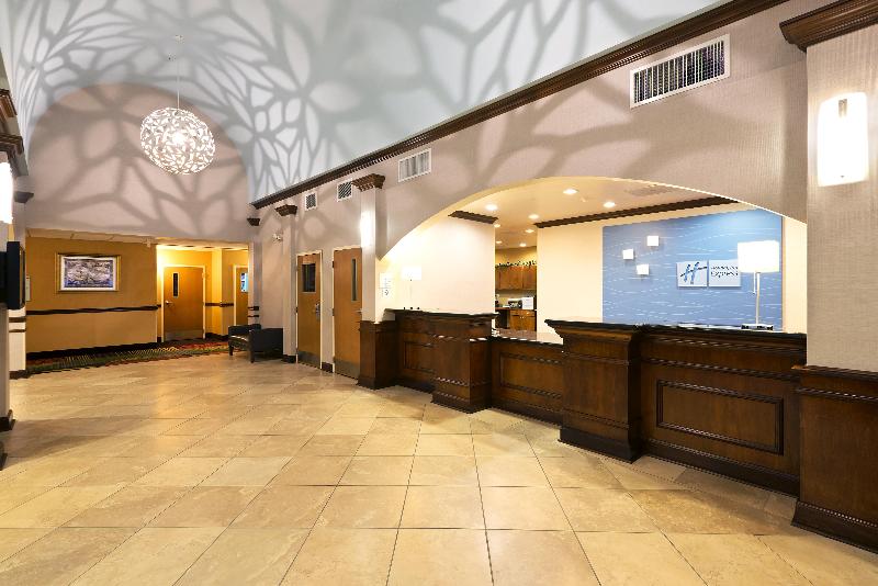 Отель Holiday Inn Express Suites Little Rock West, An Ihg