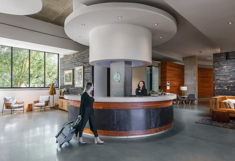 ホテル Indigo Athens   University Area, An Ihg