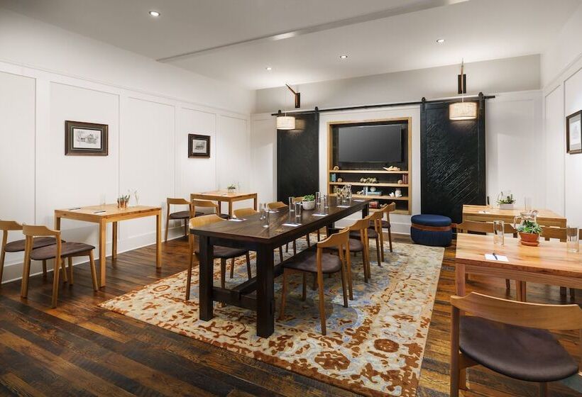 ホテル Indigo Athens   University Area, An Ihg