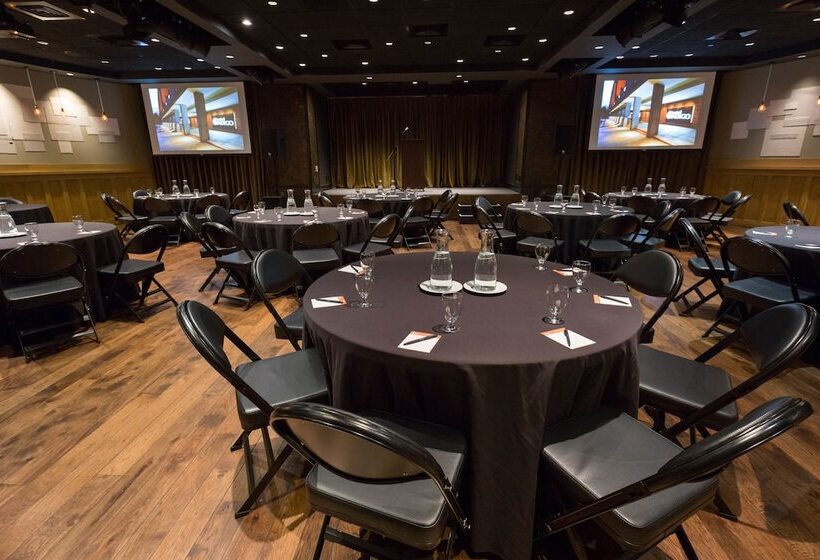 ホテル Indigo Athens   University Area, An Ihg