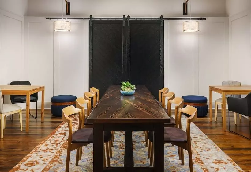 ホテル Indigo Athens University Area, An Ihg