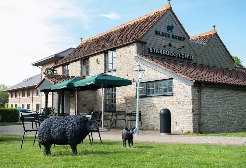 בית מלון כפרי Lodge At Bristol