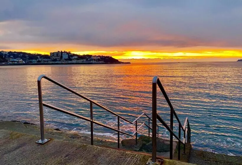 Отель The Trouville