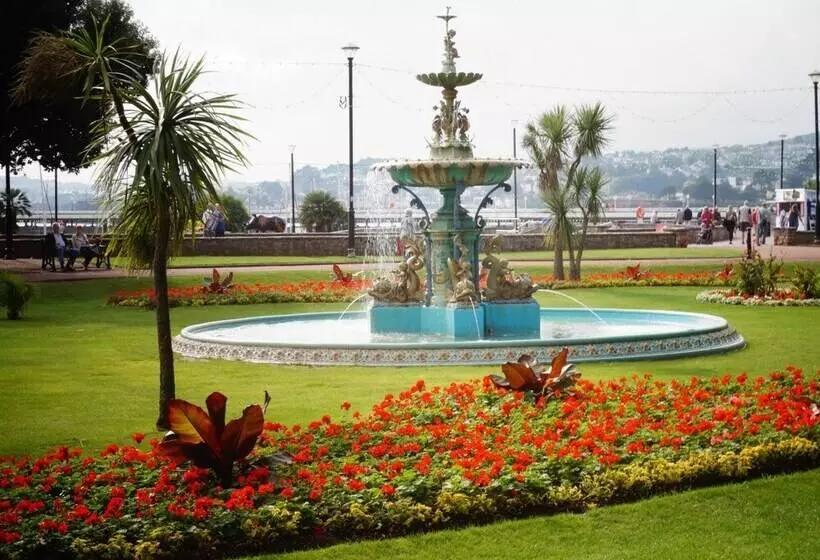 Отель The Trouville