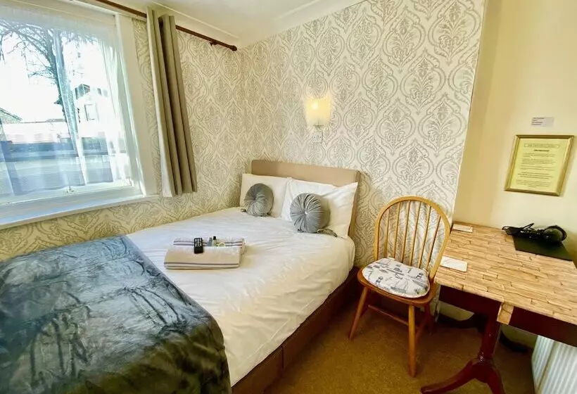 Отель The Trouville