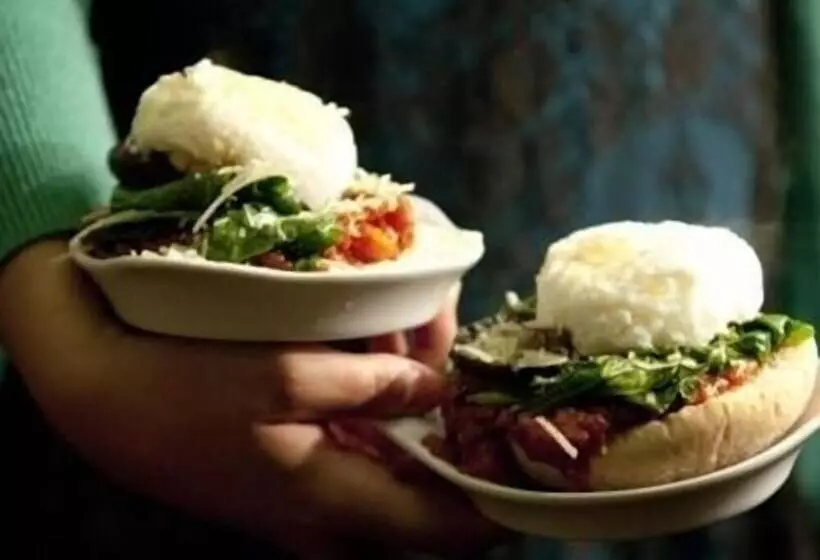 酒店 The White Lion Inn