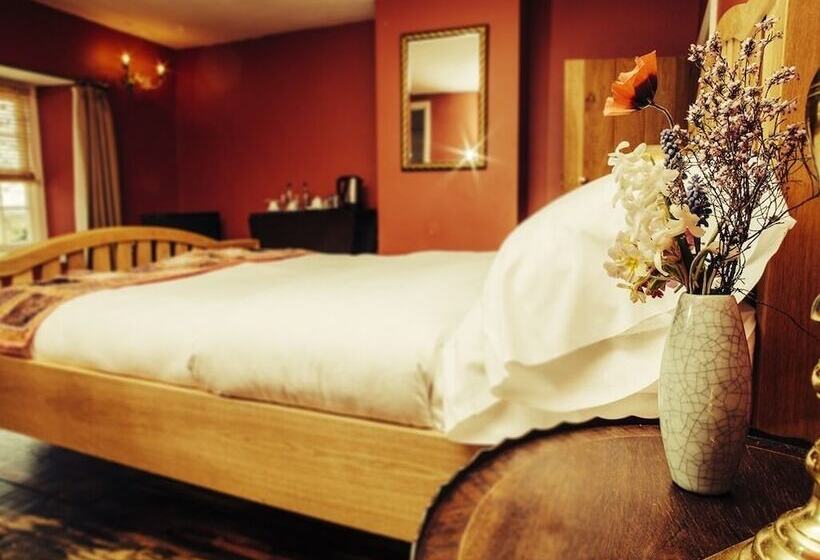 酒店 The White Lion Inn