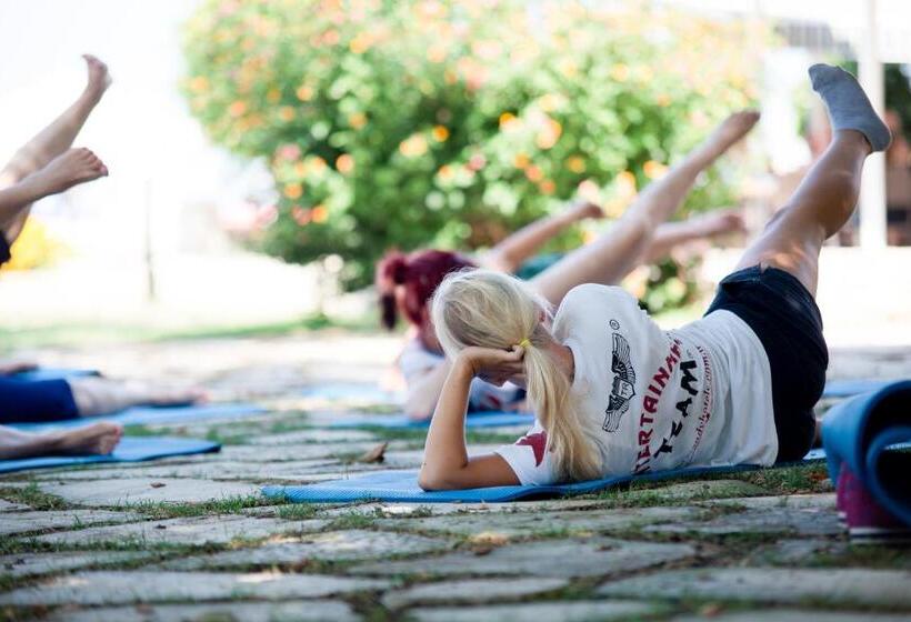 فندق Trendy Side Beach Adults Only