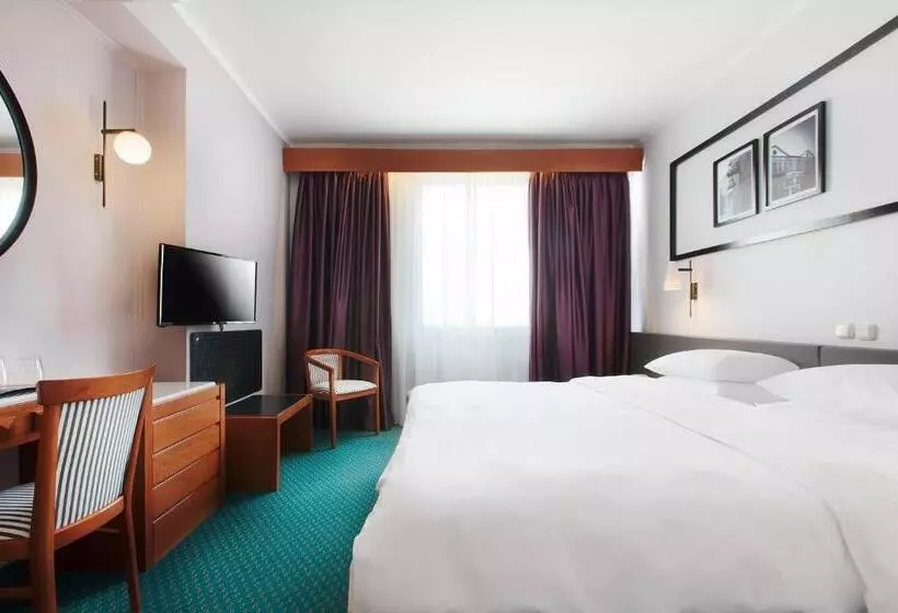 Отель Z Palace & Congress Center