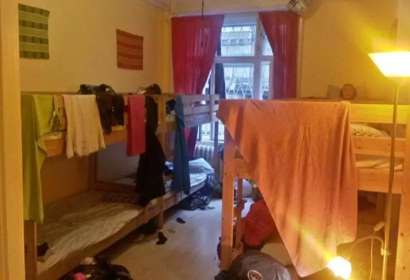 Oleander Hostel