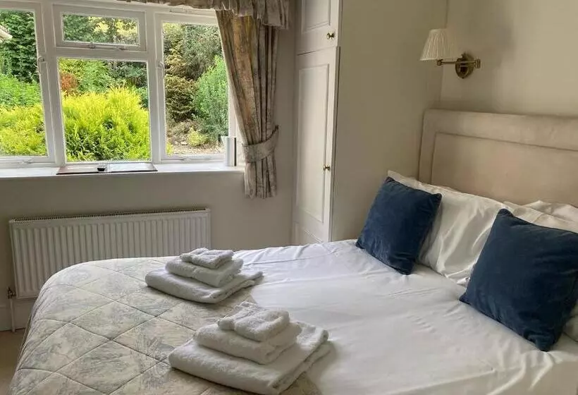 تختخواب و صبحانه Malvern View