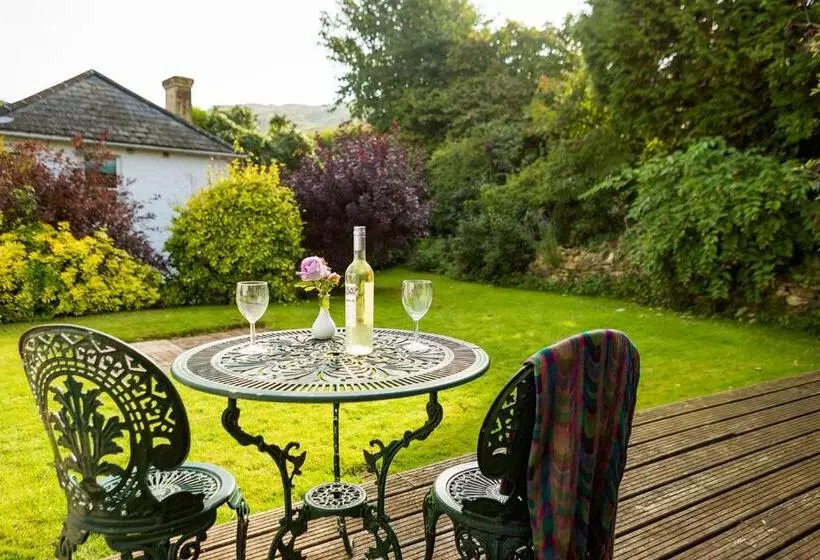 تختخواب و صبحانه Malvern View