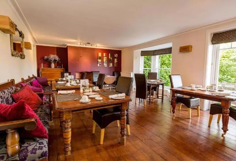 تختخواب و صبحانه Malvern View