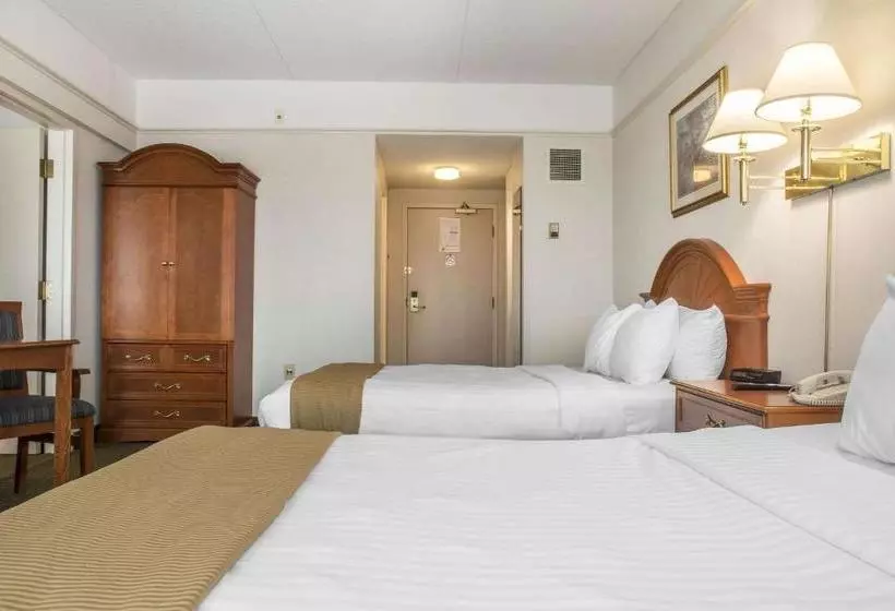 ホテル Clarion  & Conference Centre