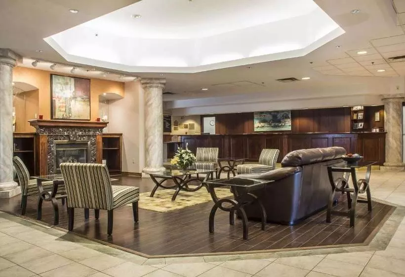 ホテル Clarion  & Conference Centre