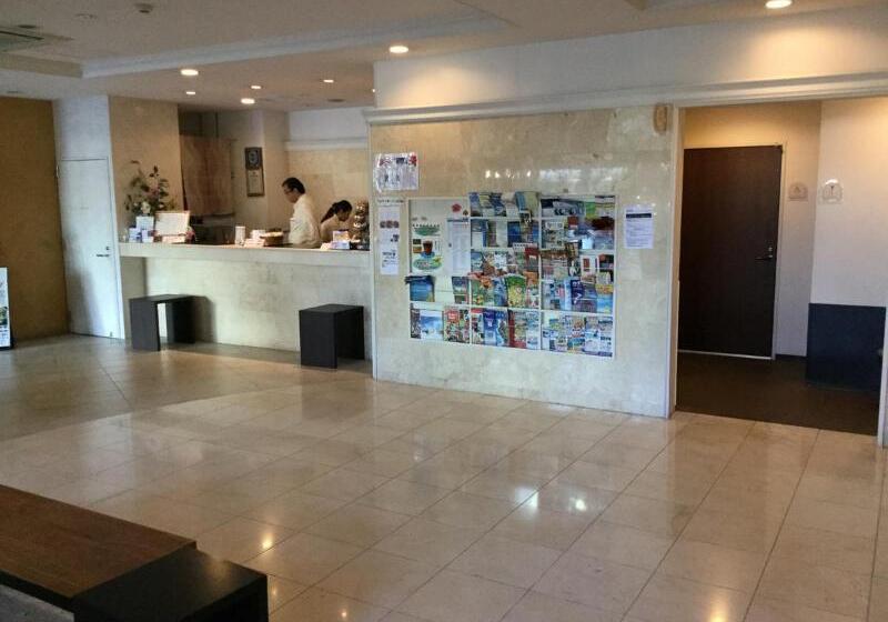 בית מלון כפרי Gran View Okinawa