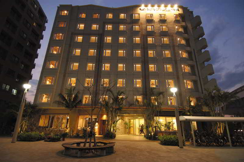 בית מלון כפרי Gran View Okinawa