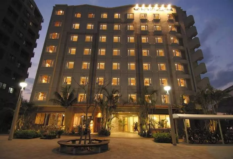 בית מלון כפרי Gran View Okinawa