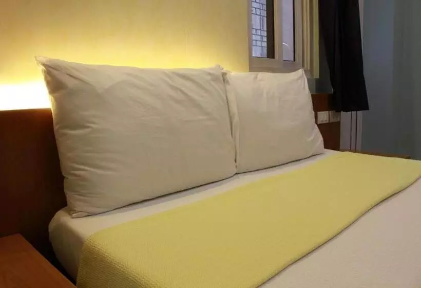 هتل Leesons Residences