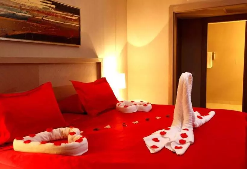 בית מלון כפרי Ramada Plaza By Wyndham Kahramanmaras