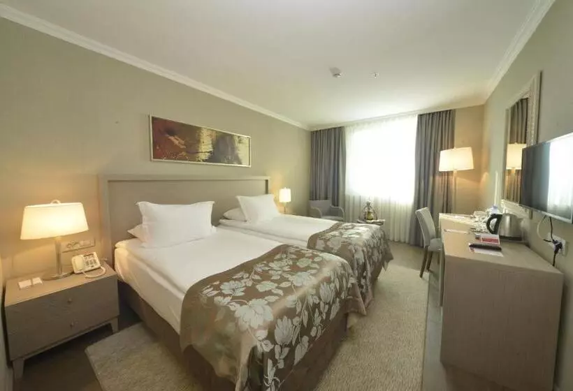 בית מלון כפרי Ramada Plaza By Wyndham Kahramanmaras