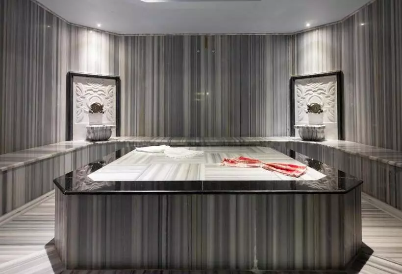 בית מלון כפרי Ramada Plaza By Wyndham Kahramanmaras